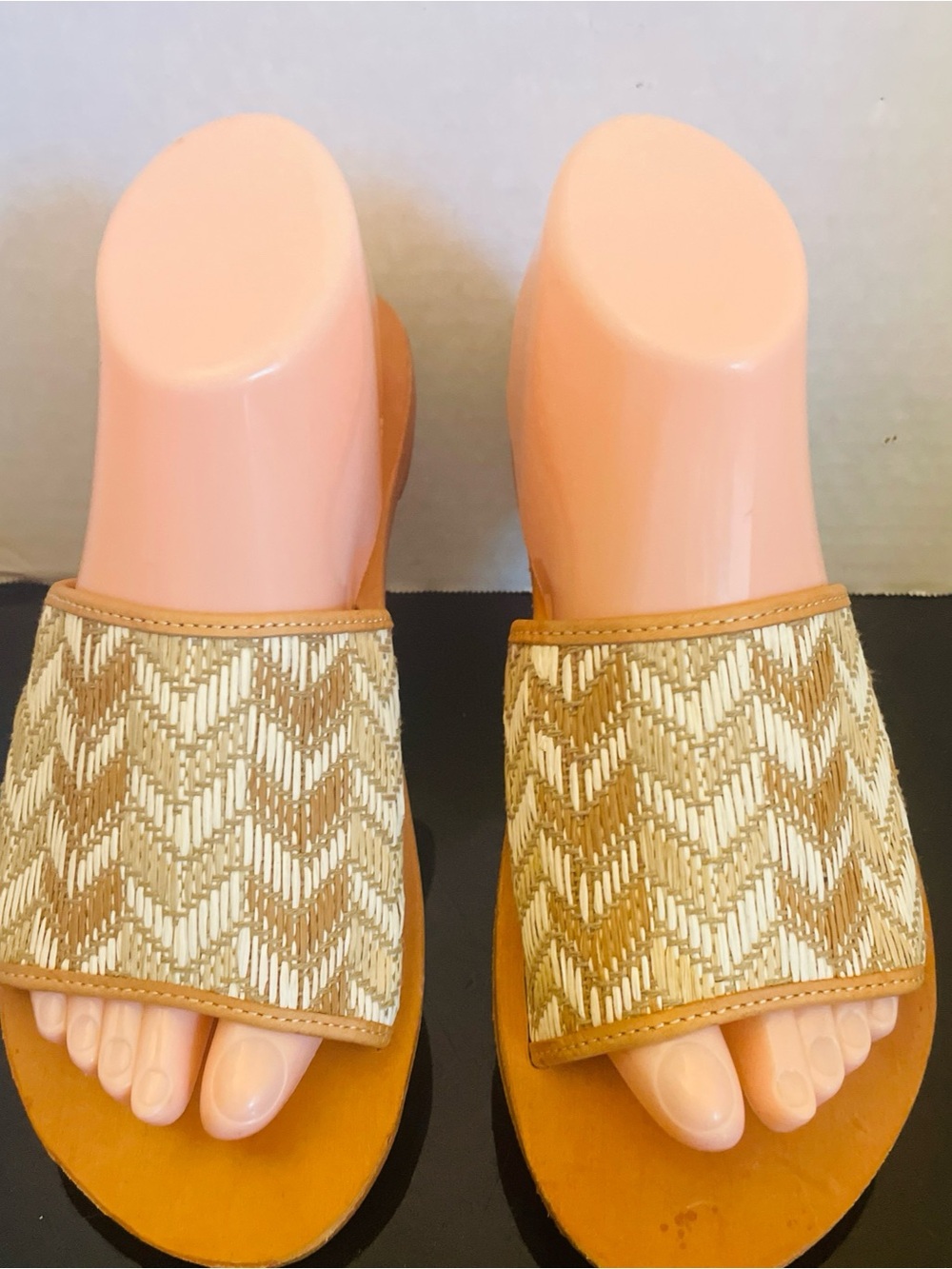 L*Space Zuma Woven Leather Slip On Sandal Bohemian Size 39/9 Tan White